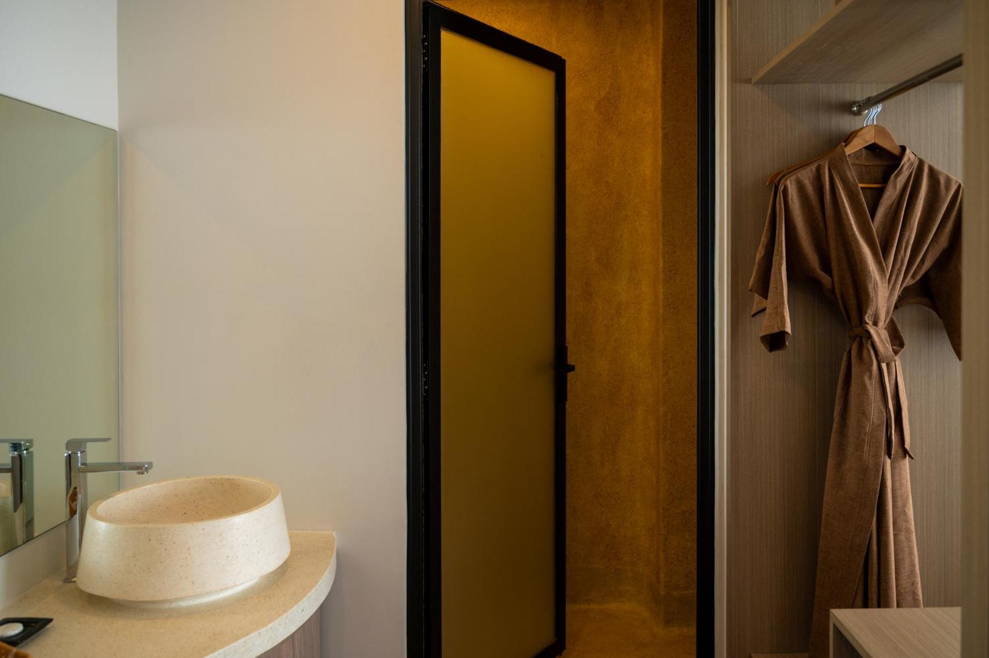 Siem Reap River View Residence Esterno foto